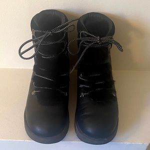 Ugg Viki Waterproof Black Leather Boots